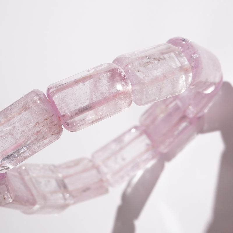 A-Grade Kunzite Bangle (M) - Gaea