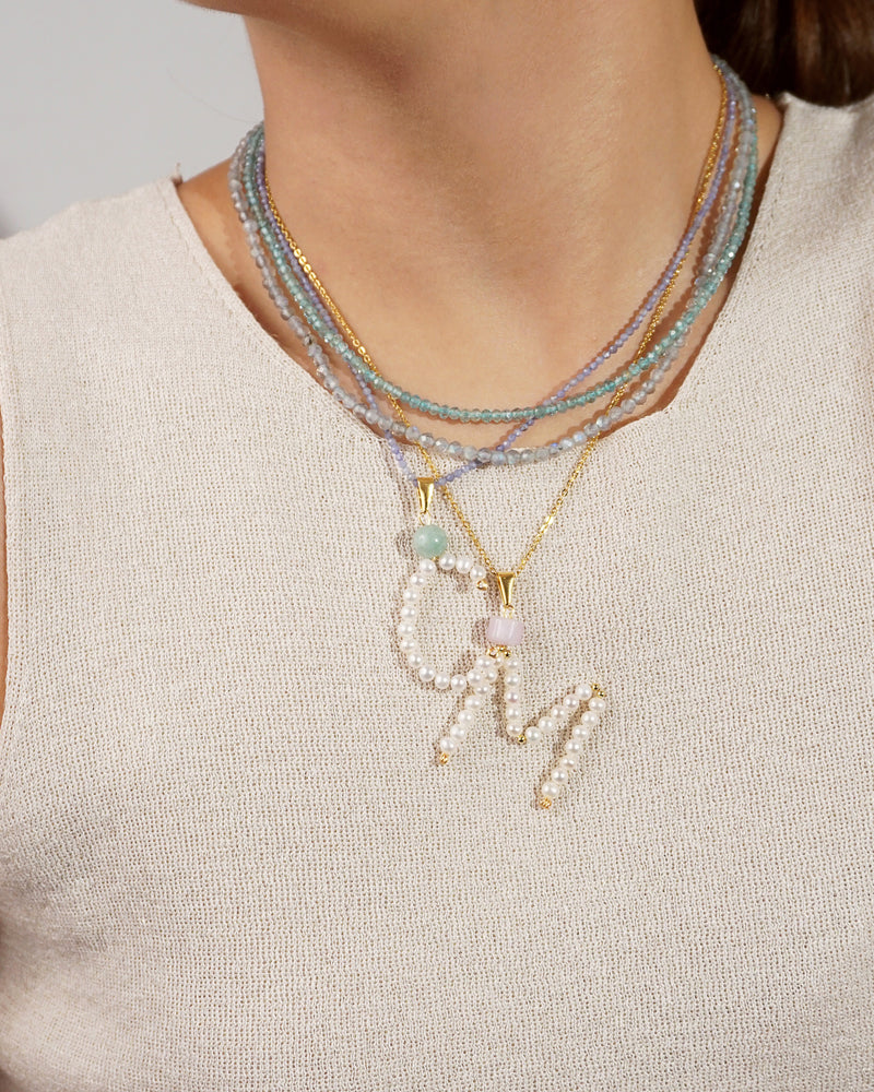 Les Initiales - Personalized Initial Necklace in Freshwater Pearl - Gaea