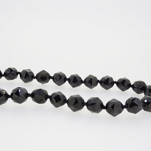 Black Spinel Star Facets - Gaea